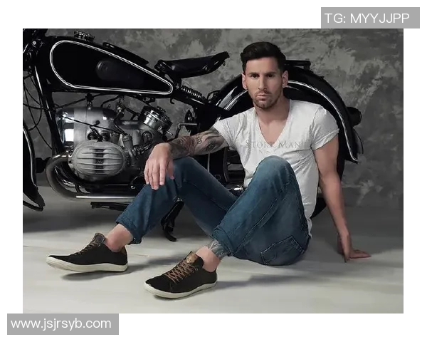 足球星号衣服时尚搭配技巧分享