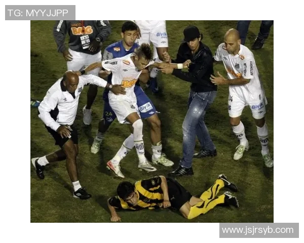 伊普：从默默无闻到世界足坛的璀璨之星，揭开传奇背后的故事