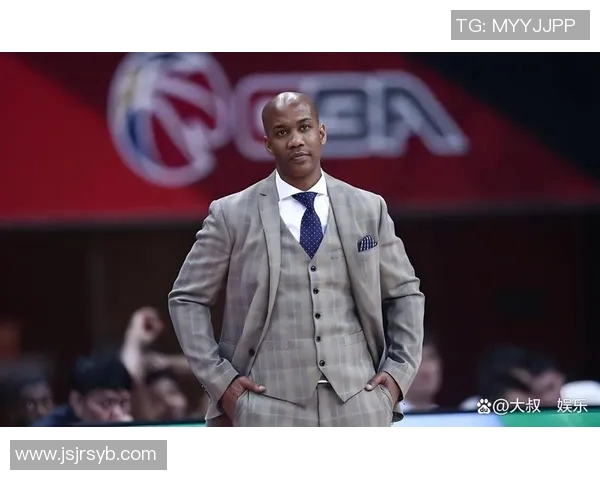 马布里从篮球到足球跨界之路探秘球场传奇的多重身份